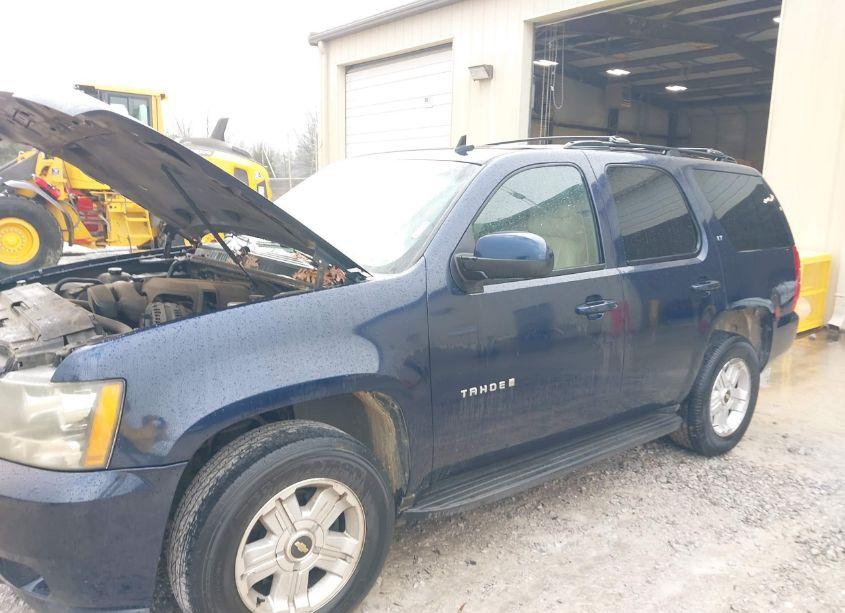 Photo 6 of 2009 Chevrolet Tahoe LT2 (VIN 1GNEC23399R221885)