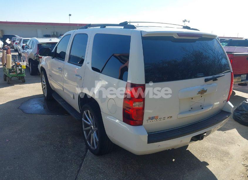 Photo 3 of 2009 Chevrolet Tahoe C1500 LT (VIN 1GNEC233X9R303463)