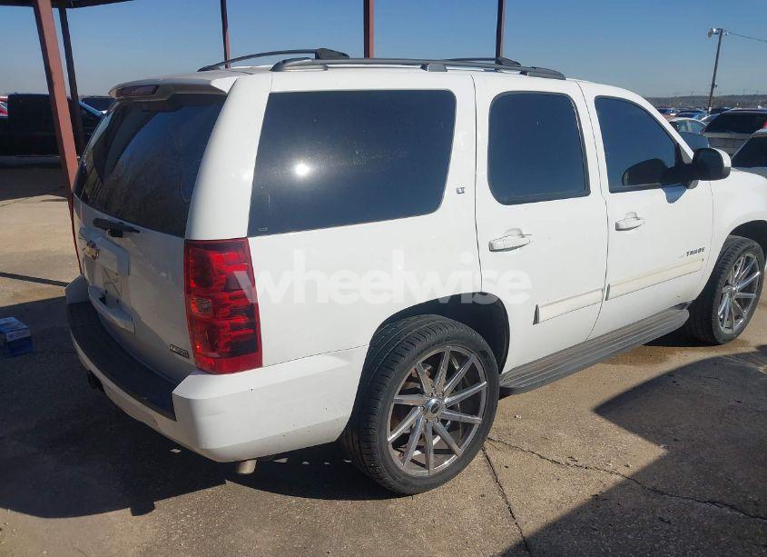 Photo 4 of 2009 Chevrolet Tahoe C1500 LT (VIN 1GNEC233X9R303463)