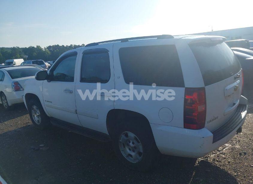 Photo 3 of 2007 Chevrolet Tahoe LT (VIN 1GNEK13047R111746)