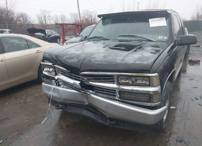 Photo 6 of 1995 Chevrolet Tahoe K1500 (VIN 1GNEK13K1SJ461571)