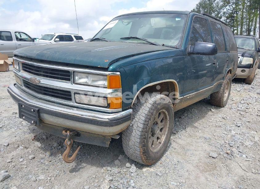 Photo 2 of 1995 Chevrolet Tahoe K1500 (VIN 1GNEK13K3SJ412971)