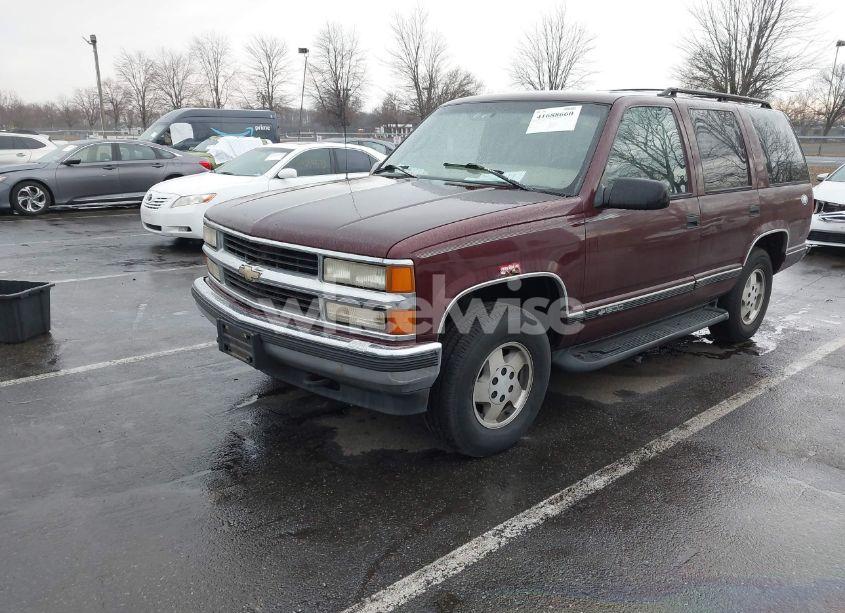 Photo 2 of 1995 Chevrolet Tahoe K1500 (VIN 1GNEK13K8SJ437350)