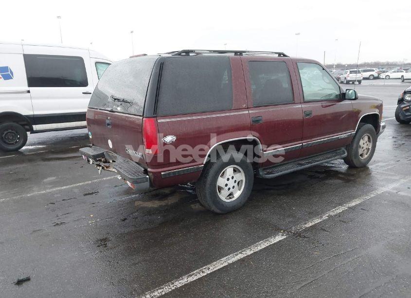 Photo 4 of 1995 Chevrolet Tahoe K1500 (VIN 1GNEK13K8SJ437350)
