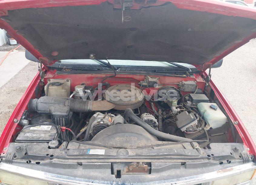 Photo 10 of 1995 Chevrolet Tahoe K1500 (VIN 1GNEK13K9SJ407905)