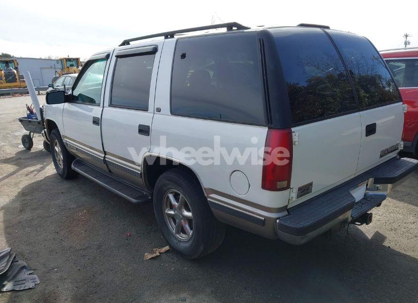 Photo 3 of 1998 Chevrolet Tahoe LS (VIN 1GNEK13R1WR126590)