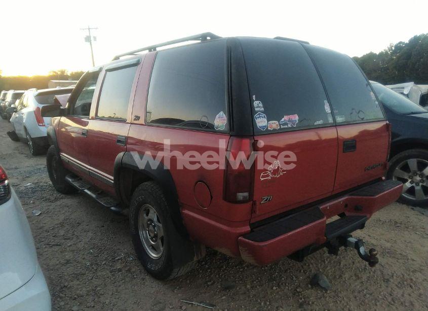 Photo 3 of 2000 Chevrolet Tahoe Z71 (VIN 1GNEK13R1YR215630)