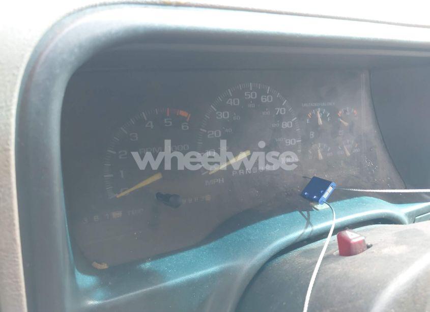 Photo 7 of 1996 Chevrolet Tahoe K1500 (VIN 1GNEK13R3TJ397046)