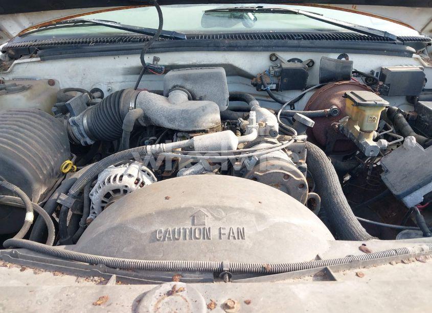 Photo 10 of 1997 Chevrolet Tahoe LS (VIN 1GNEK13R3VJ416827)