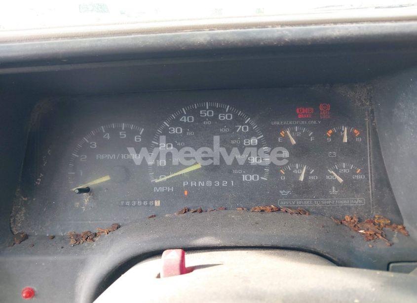 Photo 7 of 1997 Chevrolet Tahoe LS (VIN 1GNEK13R3VJ416827)