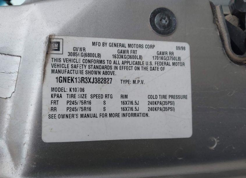 Photo 9 of 1999 Chevrolet Tahoe LS (VIN 1GNEK13R3XJ382827)