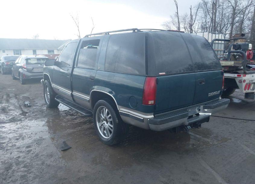 Photo 3 of 1999 Chevrolet Tahoe LS (VIN 1GNEK13R3XJ503940)