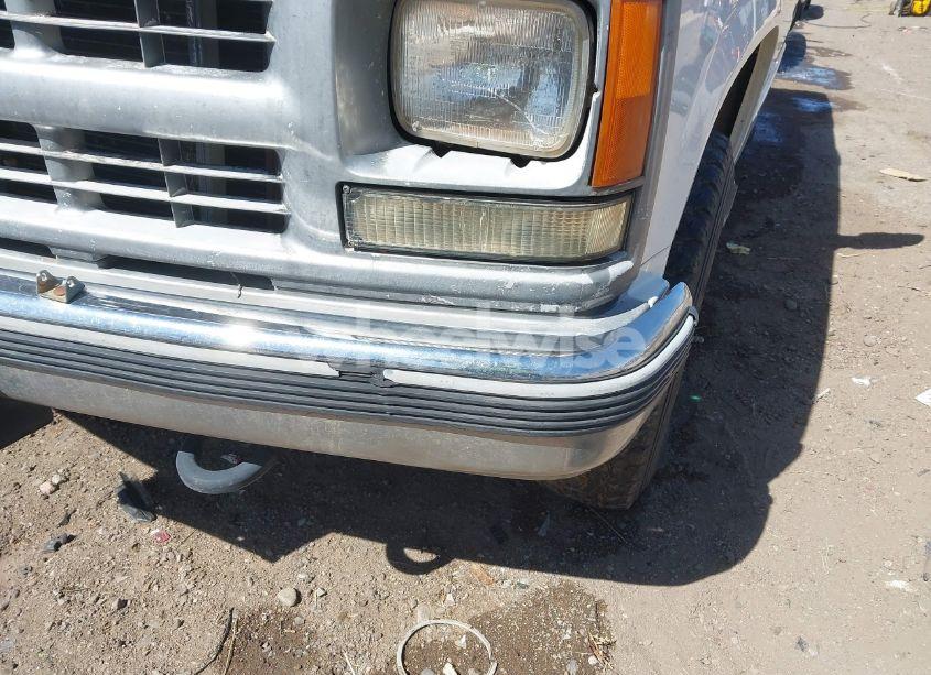 Photo 6 of 1999 Chevrolet Tahoe LS (VIN 1GNEK13R3XR154330)