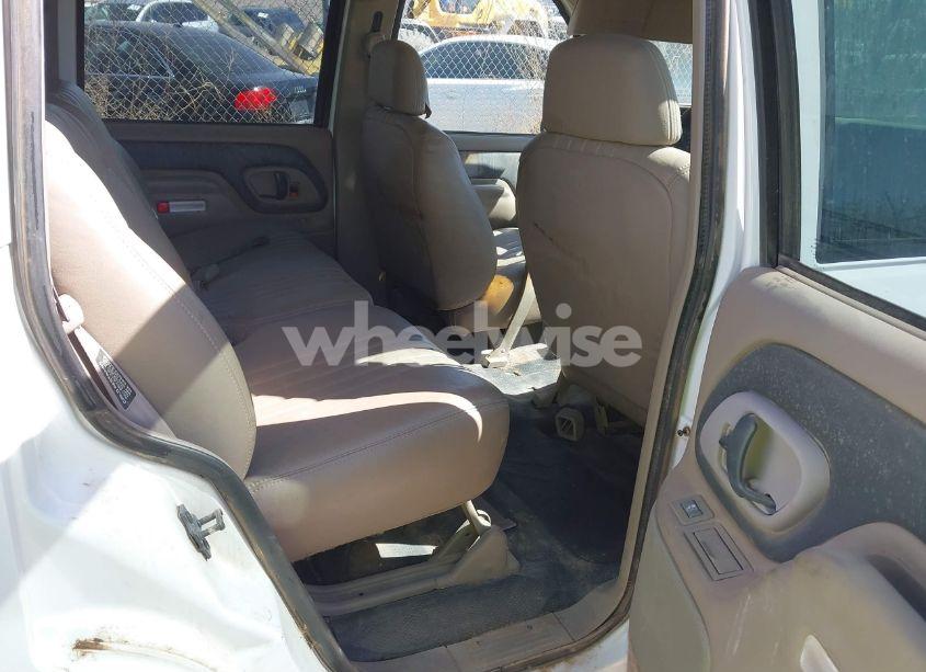 Photo 8 of 1999 Chevrolet Tahoe LS (VIN 1GNEK13R3XR154330)