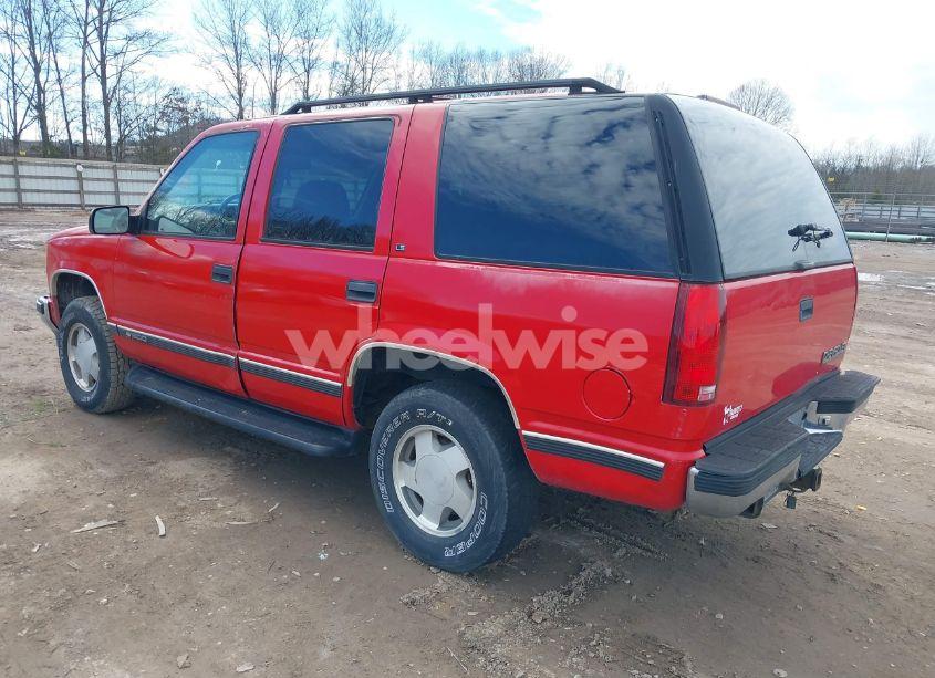 Photo 3 of 1996 Chevrolet Tahoe K1500 (VIN 1GNEK13R4TJ401329)