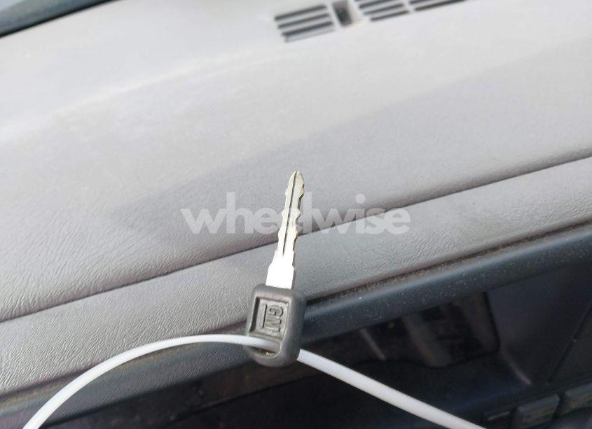 Photo 11 of 1998 Chevrolet Tahoe LS (VIN 1GNEK13R4WJ346417)