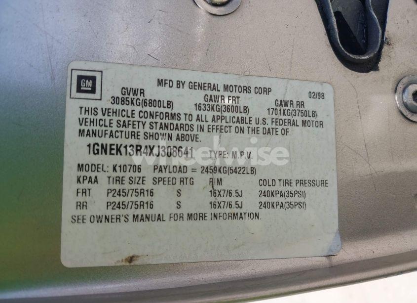 Photo 9 of 1999 Chevrolet Tahoe LS (VIN 1GNEK13R4XJ308641)