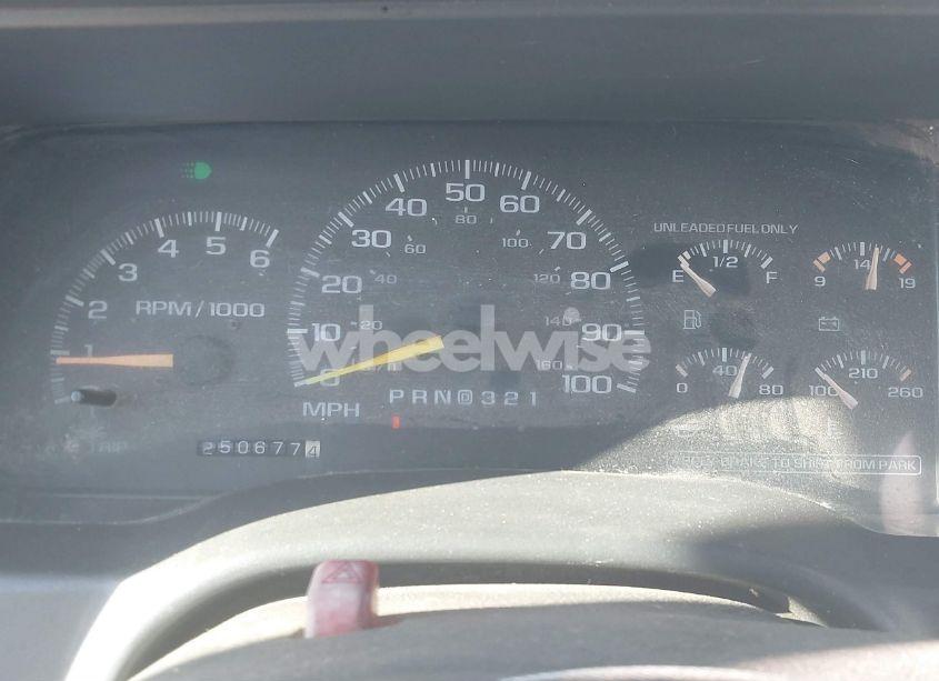 Photo 7 of 1999 Chevrolet Tahoe LS (VIN 1GNEK13R4XJ434207)