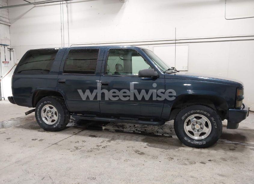 Photo 13 of 2000 Chevrolet Tahoe K1500 (VIN 1GNEK13R4YR156055)