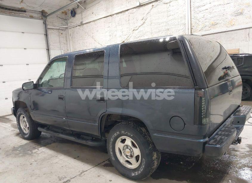 Photo 14 of 2000 Chevrolet Tahoe K1500 (VIN 1GNEK13R4YR156055)