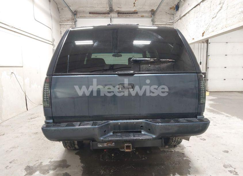 Photo 16 of 2000 Chevrolet Tahoe K1500 (VIN 1GNEK13R4YR156055)