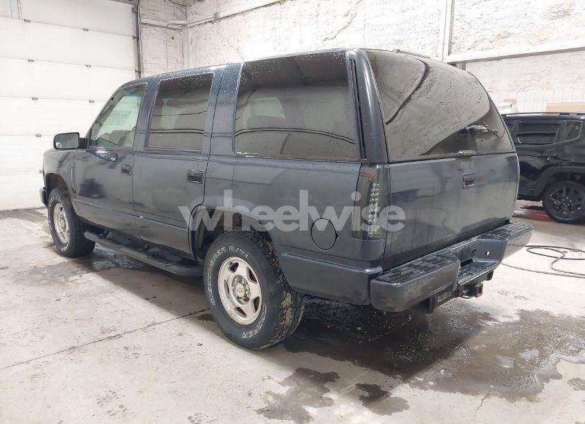 Photo 3 of 2000 Chevrolet Tahoe K1500 (VIN 1GNEK13R4YR156055)