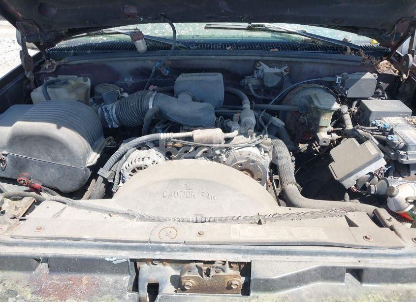 Photo 10 of 1997 Chevrolet Tahoe LS (VIN 1GNEK13R5VJ386701)