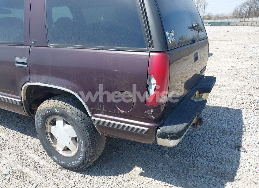 Photo 6 of 1997 Chevrolet Tahoe LS (VIN 1GNEK13R5VJ386701)