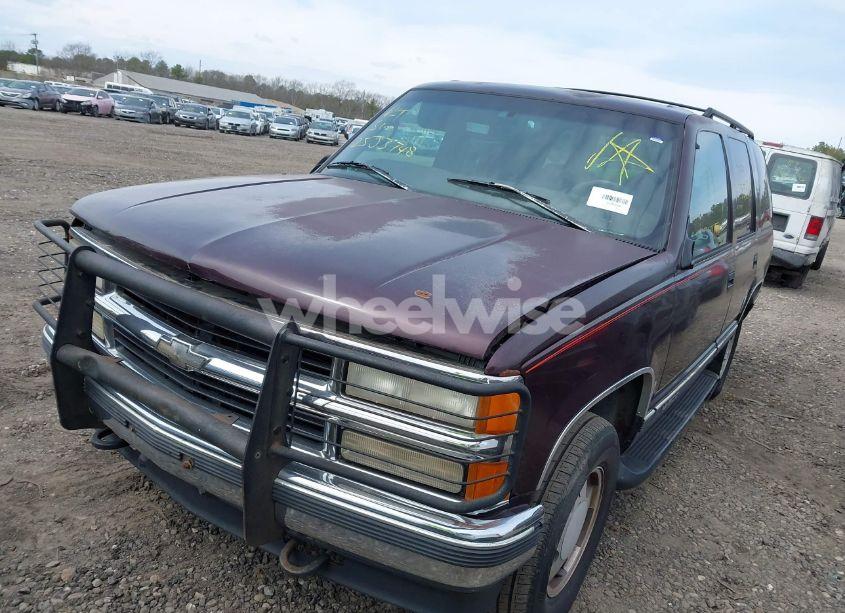 Photo 2 of 1997 Chevrolet Tahoe LS (VIN 1GNEK13R5VJ395365)