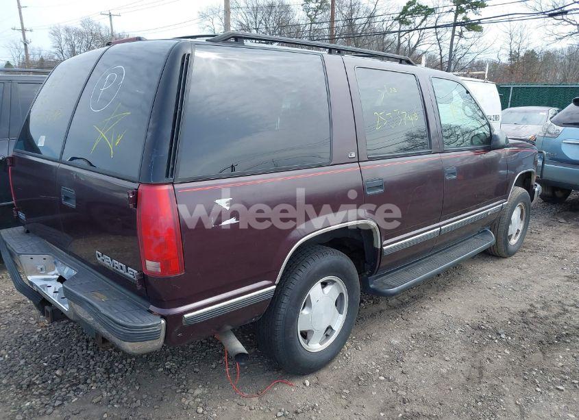 Photo 4 of 1997 Chevrolet Tahoe LS (VIN 1GNEK13R5VJ395365)