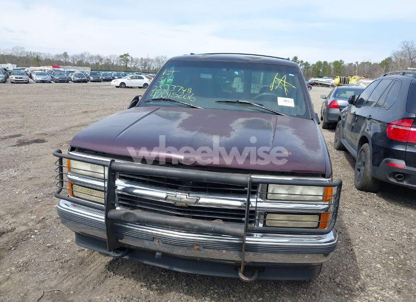 Photo 6 of 1997 Chevrolet Tahoe LS (VIN 1GNEK13R5VJ395365)