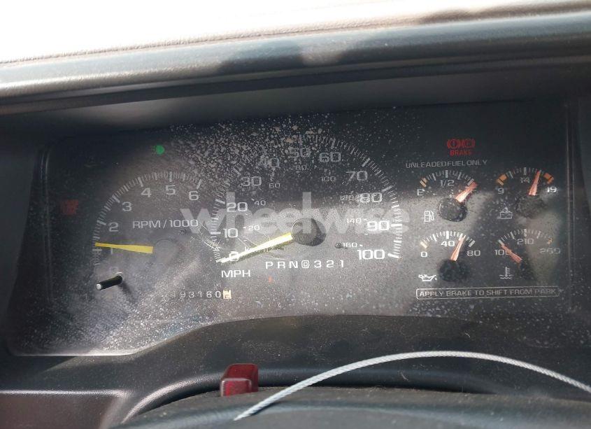 Photo 7 of 1999 Chevrolet Tahoe LS (VIN 1GNEK13R5XJ373210)