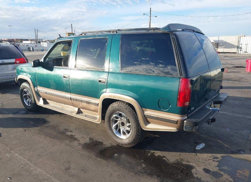 Photo 3 of 1996 Chevrolet Tahoe K1500 (VIN 1GNEK13R6TJ327945)