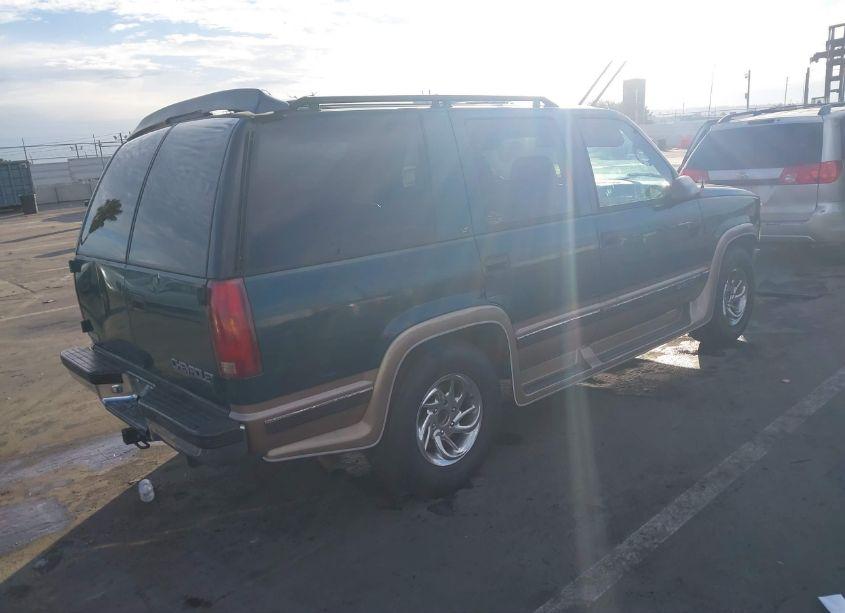 Photo 4 of 1996 Chevrolet Tahoe K1500 (VIN 1GNEK13R6TJ327945)