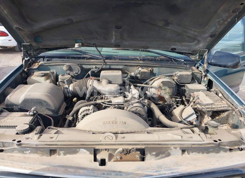 Photo 10 of 1996 Chevrolet Tahoe K1500 (VIN 1GNEK13R6TJ341439)