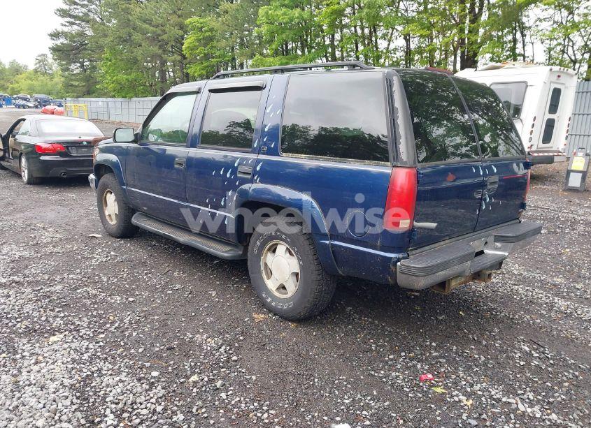 Photo 3 of 1998 Chevrolet Tahoe LS (VIN 1GNEK13R6WJ307523)