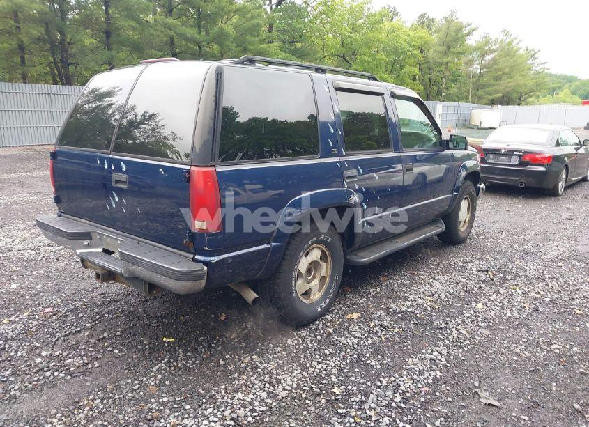 Photo 4 of 1998 Chevrolet Tahoe LS (VIN 1GNEK13R6WJ307523)