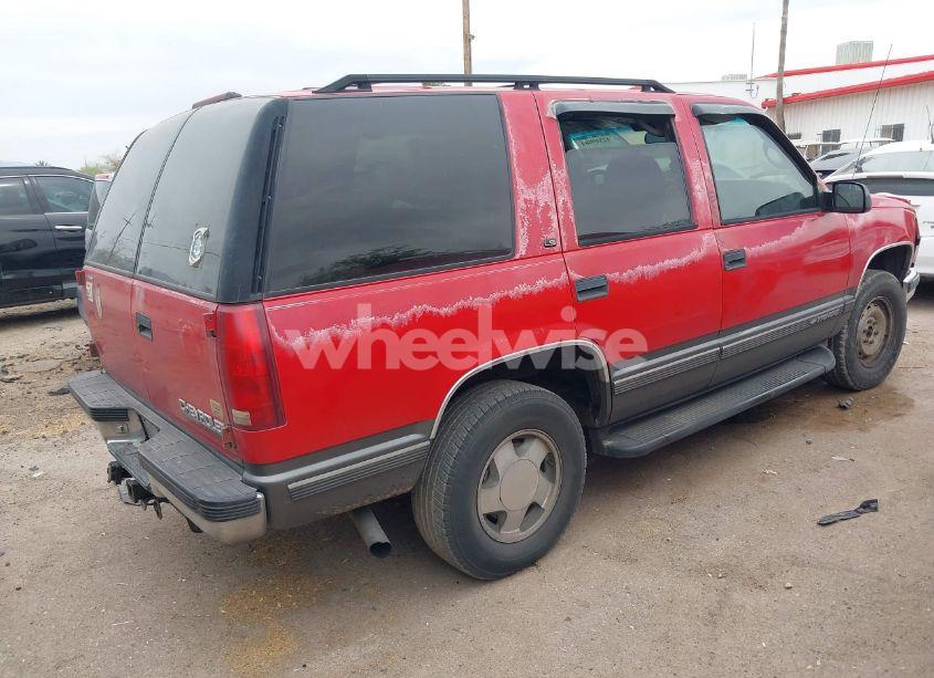 Photo 4 of 1999 Chevrolet Tahoe LS (VIN 1GNEK13R7XJ452832)
