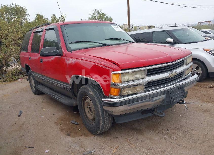 Photo 6 of 1999 Chevrolet Tahoe LS (VIN 1GNEK13R7XJ452832)
