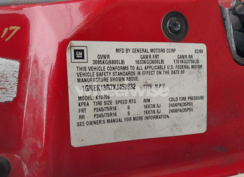 Photo 9 of 1999 Chevrolet Tahoe LS (VIN 1GNEK13R7XJ452832)