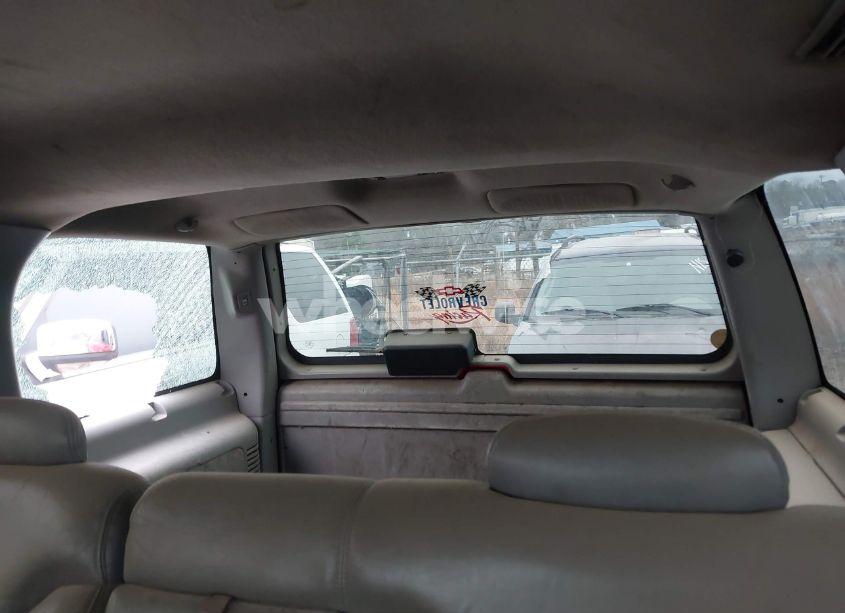 Photo 12 of 2000 Chevrolet Tahoe Z71 (VIN 1GNEK13R7YR141985)