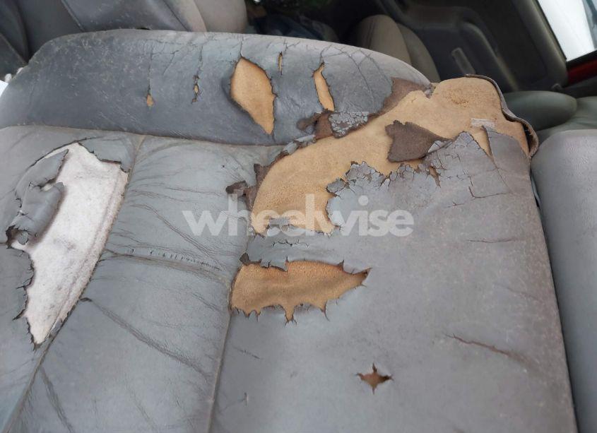 Photo 13 of 2000 Chevrolet Tahoe Z71 (VIN 1GNEK13R7YR141985)