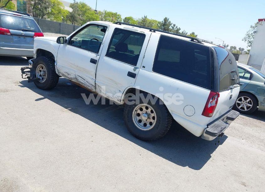 Photo 3 of 1996 Chevrolet Tahoe K1500 (VIN 1GNEK13R9TJ357134)