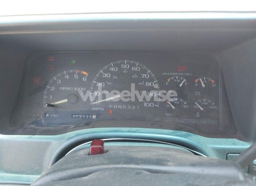 Photo 7 of 1996 Chevrolet Tahoe K1500 (VIN 1GNEK13R9TJ357134)
