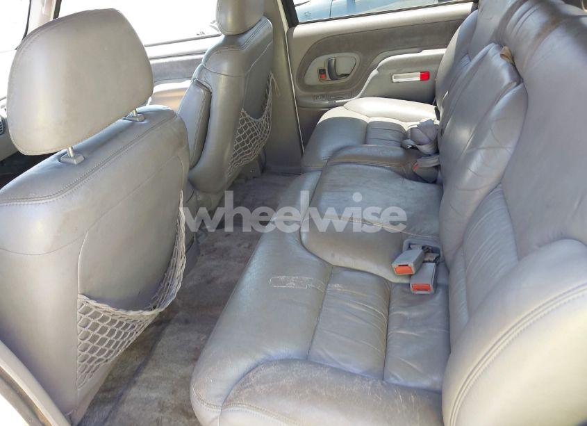 Photo 8 of 1996 Chevrolet Tahoe K1500 (VIN 1GNEK13R9TJ357134)