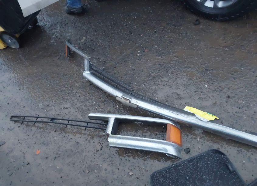 Photo 12 of 1997 Chevrolet Tahoe LS (VIN 1GNEK13R9VJ427525)