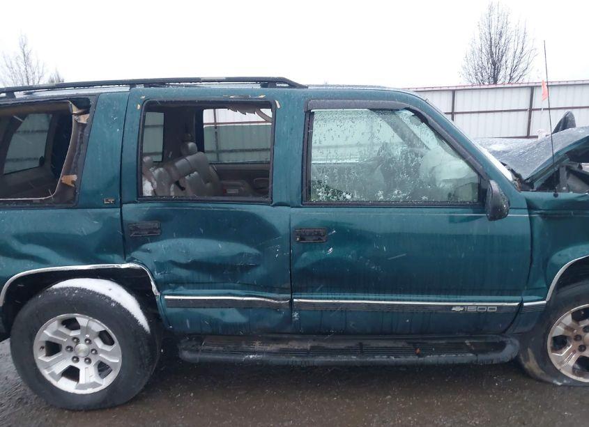 Photo 14 of 1997 Chevrolet Tahoe LS (VIN 1GNEK13R9VJ427525)