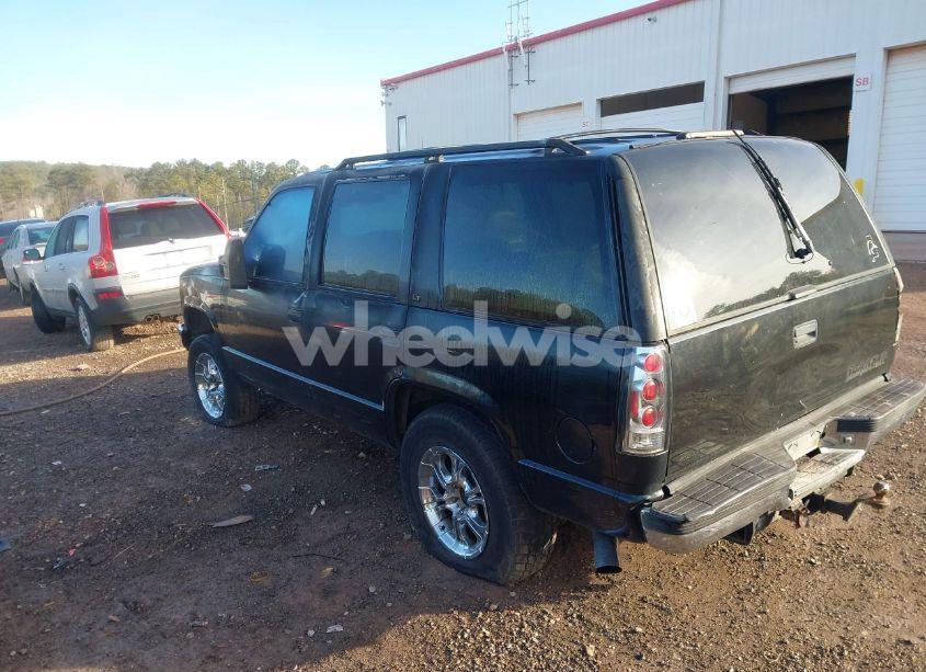 Photo 3 of 1997 Chevrolet Tahoe LS (VIN 1GNEK13R9VJ428657)