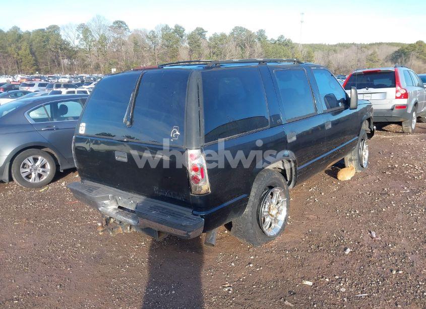 Photo 4 of 1997 Chevrolet Tahoe LS (VIN 1GNEK13R9VJ428657)