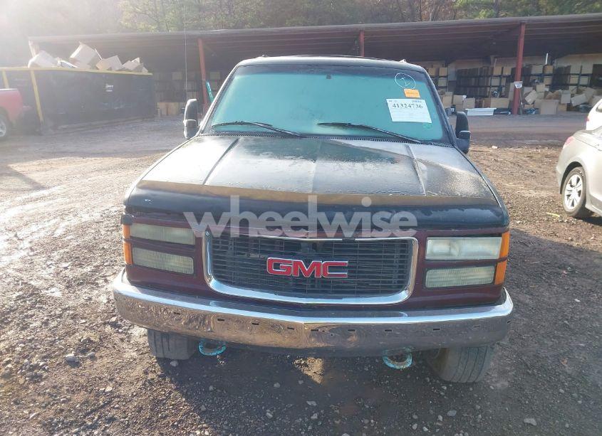 Photo 6 of 1997 Chevrolet Tahoe LS (VIN 1GNEK13R9VJ428657)